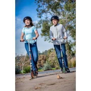 Razor A5 Lux Light-Up Kids Classic scooter Green  Multicolour